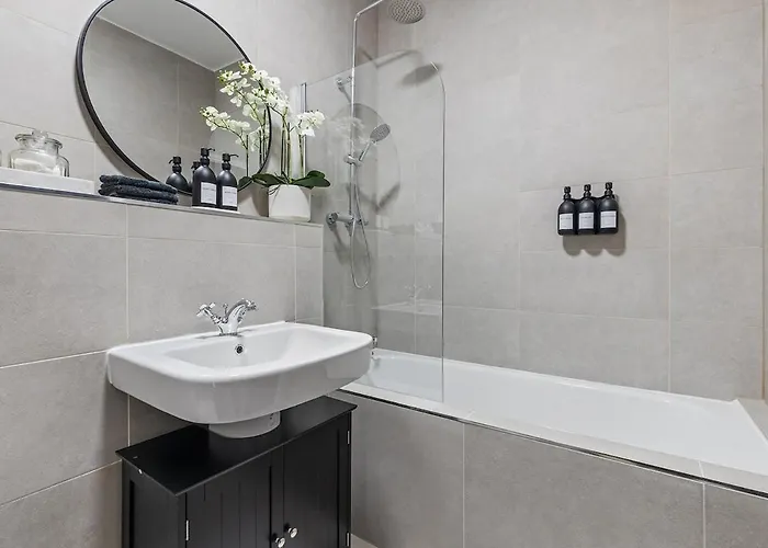 The Penthouse At Dane Court *