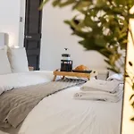 The Penthouse At Dane Court 哈罗盖特