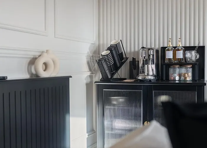 The Penthouse At Dane Court *